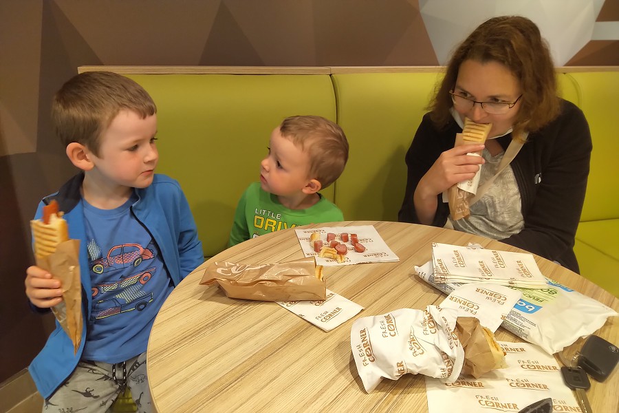 7. června 2020 12:38:16 / Camera Make: BlackBerry Model: BBE100-4 